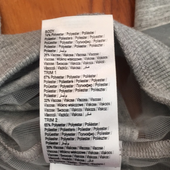 Veto Moda Grey Crop Striped/Sheer Shirt Size M - Picture 7 of 8